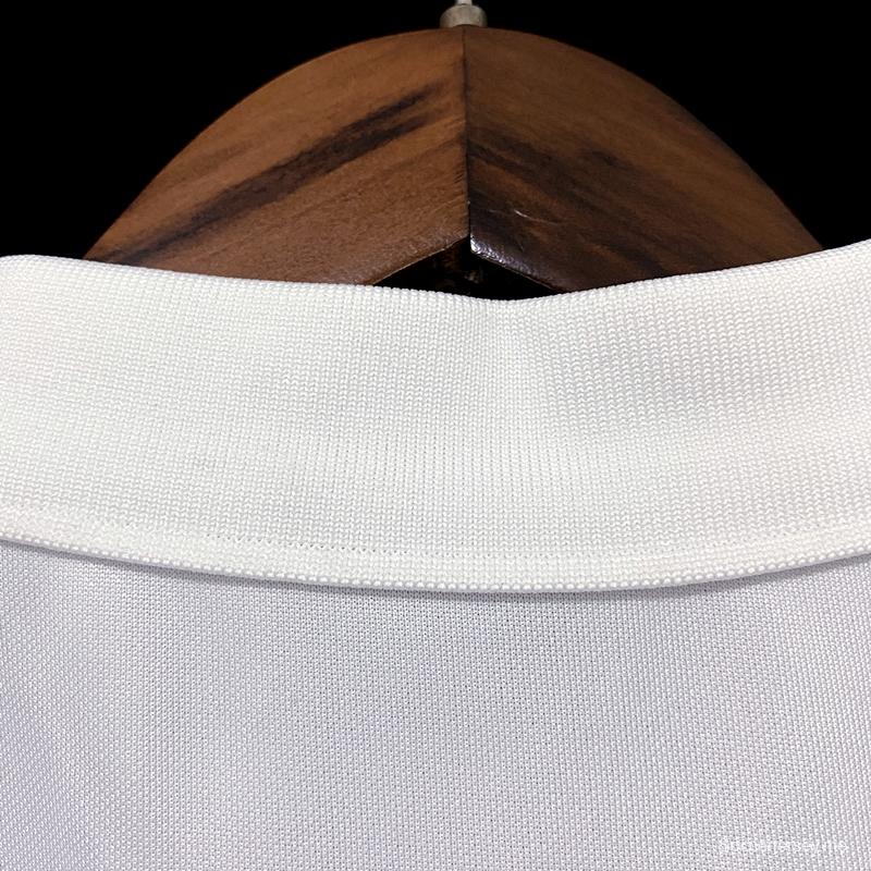 بدلة سباق الفورمولا 1 ريد بُل
