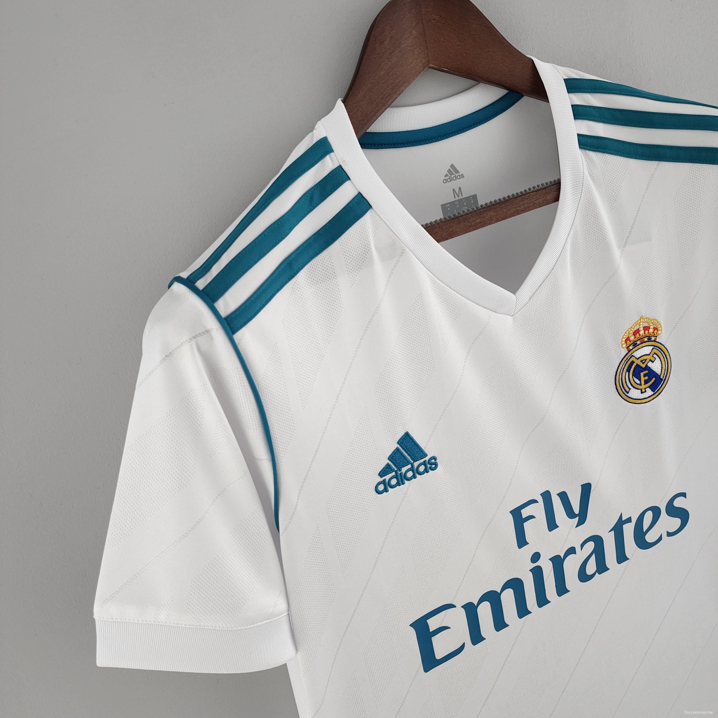 قميص ريترو 17/18 ريال مدريد الرجعية 17/18 ريال مدريد لكرة القدم
