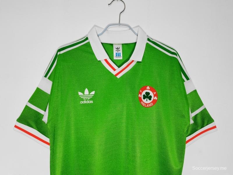 قميص أيرلندا القديم 1988/90 قميص أيرلندا القديم لكرة القدم المحلي
