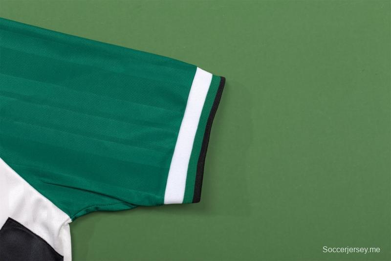 قميص فريق ليفربول 93/95 ريترو 93/95 خارج الديار
