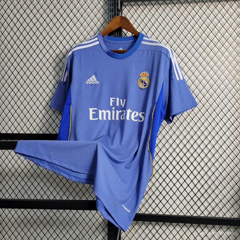 قميص أزرق ريترو 13-14 ريال مدريد خارج الديار أزرق ريترو 13-14

