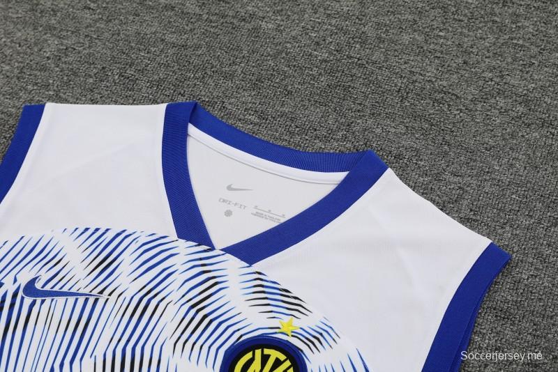 24/25 إنتر ميلان سترة بيضاء جيريزي + شورت أبيض
