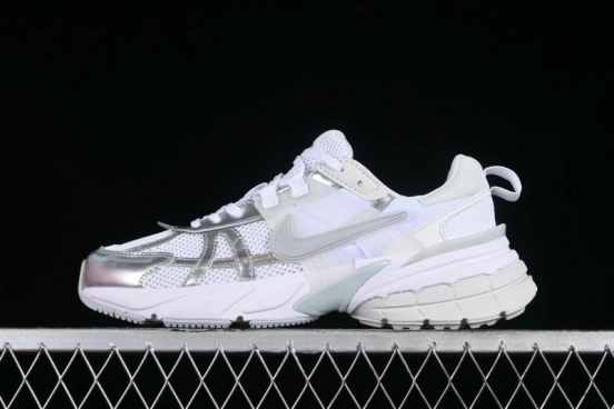 Nike Runtekk V2K Retro Low-Top Running Shoes with Cushlon Midsole and Distressed Effect - FD0736-104