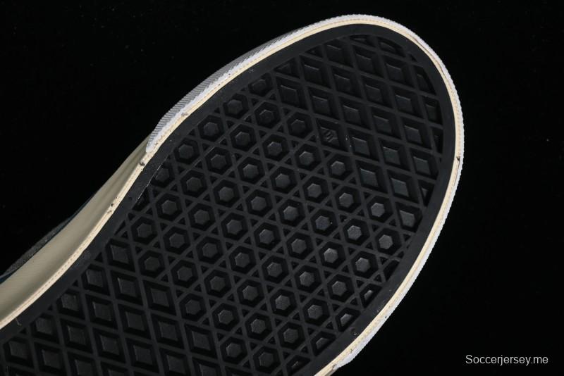 Vans TDC Tokyo Design Collective Old Skool Slip-On Premium Low-Top Casual Sneakers with 90s Retro Running Shoe Inspired Design - VN000MXHBGK