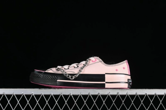 Converse Chuck 70s Low-Top Casual Sneakers with Black-Pink Chain Design - A09542C