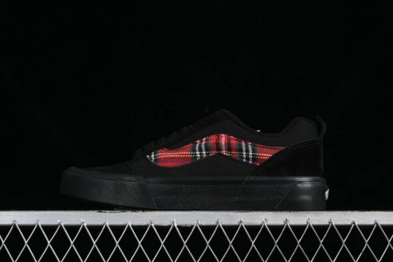 Vans Classics Knu Skool Retro Sneakers with Enlarged Toe and Thickened Trim - VN0009QC3N6