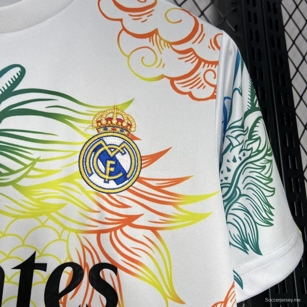24/25 قميص ريال مدريد الأبيض متعدد الألوان والألوان الخاص بالتنين

