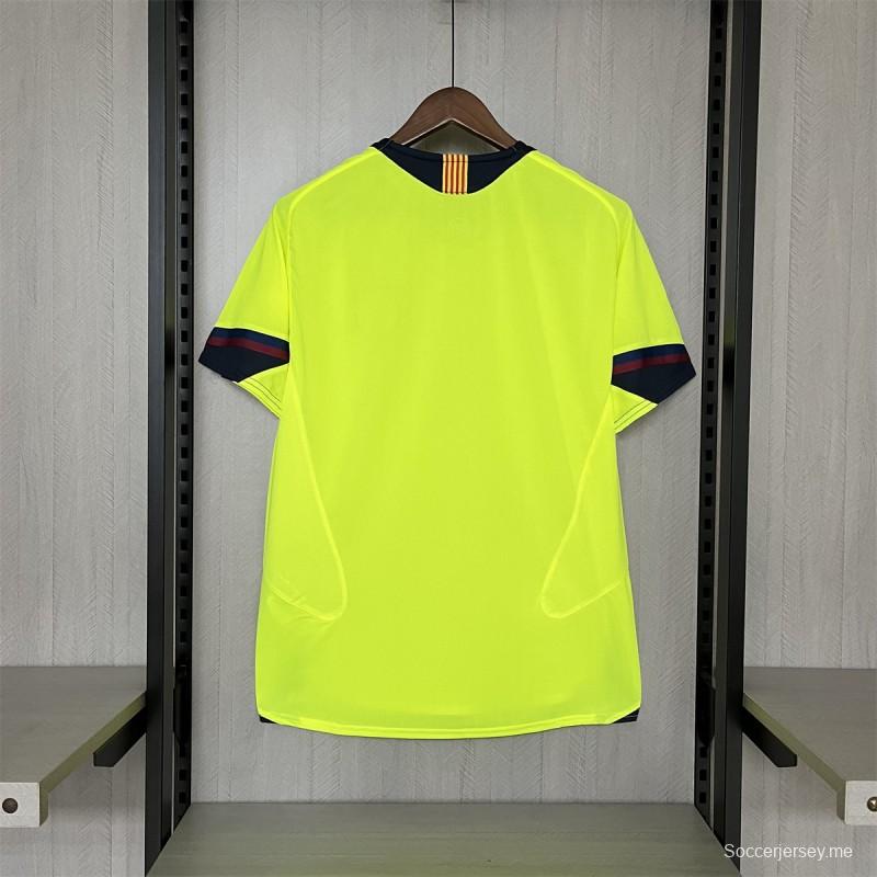 قميص برشلونة الرجعية 2005/2006 ذهاباً وإياباً