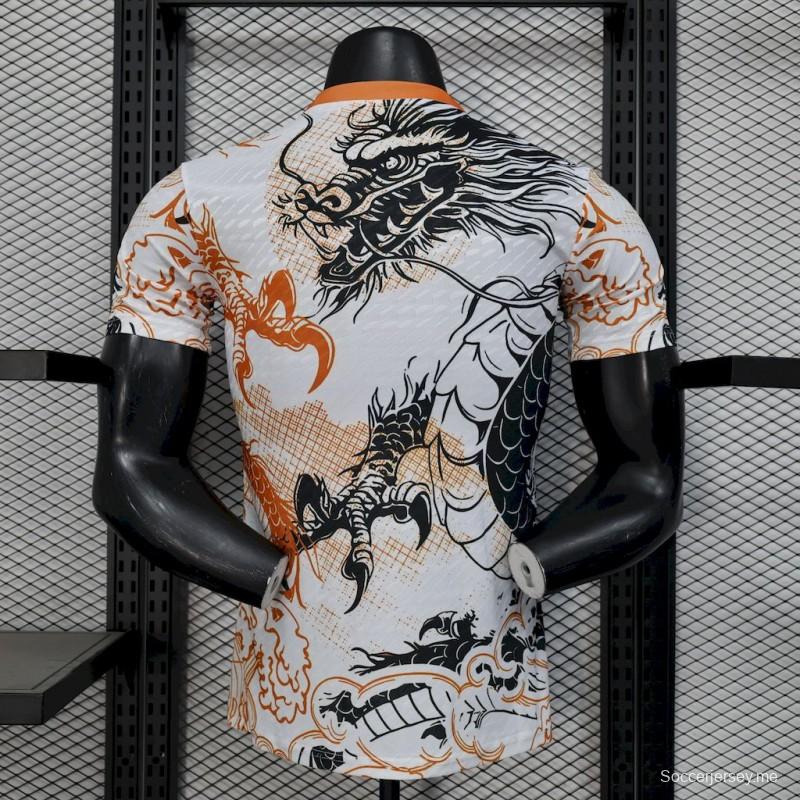 2025/26 نسخة اللاعب 2025/26 قميص ريال مدريد نسخة التنين الأسود والأبيض