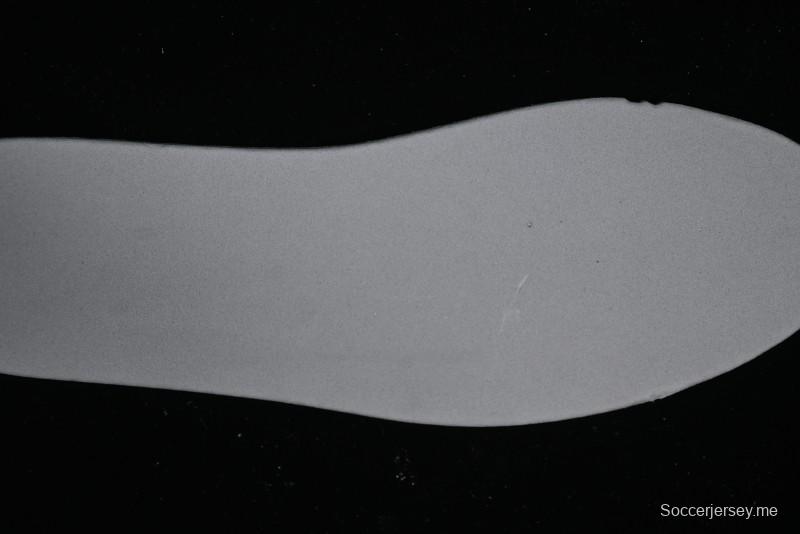 Nike V2K Runtekk 3XL Retro Low-Top Running Shoes with Shock Absorption and Anti-Slip Design - HJ4497-300