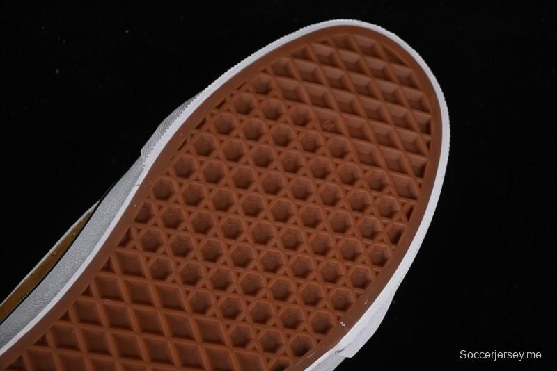 Vans Classics Knu Skool Retro Sneakers with Enlarged Toe and Thickened Trim - VN000CS0BR0