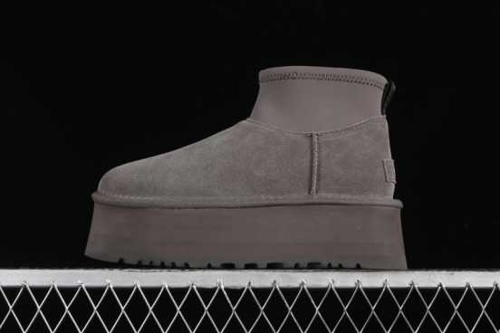 UGG Dakota 5CM Classic Genuine Sheepskin Platform Snow Boots - 1168170