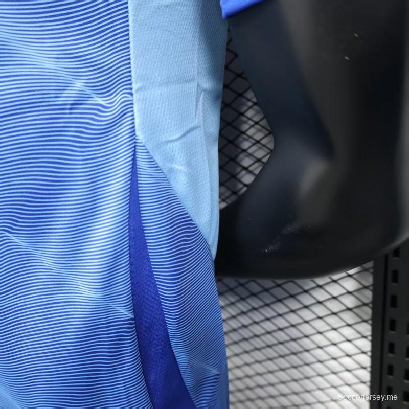 نسخة اللاعب 25/26 ميلوناريوس أزرق بتصميم شعار أندينا قميص المنزل 25/26 ميلوناريوس أزرق بتصميم شعار أندينا