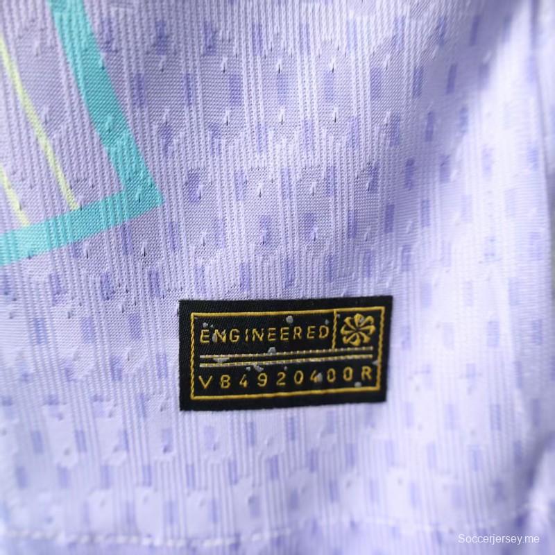 إصدار اللاعب 25/26 قميص نادي برشلونة 25/26 أخضر نعناعي بحواف وردية