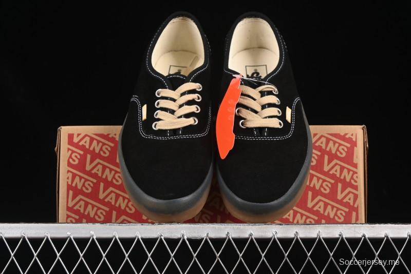 حذاء رياضي بريميوم أوثنتيك ريترو من فانس بنعل مطاطي شفاف - VN000CRCRQ6RJ