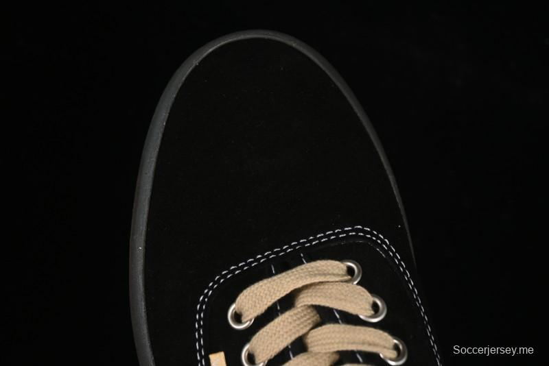 حذاء رياضي بريميوم أوثنتيك ريترو من فانس بنعل مطاطي شفاف - VN000CRCRQ6RJ