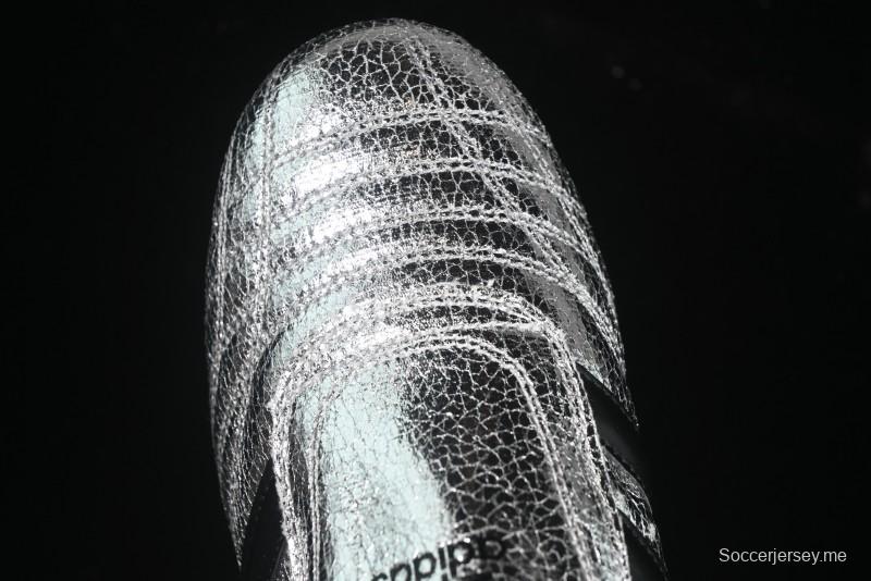 حذاء التدريب المنخفض JH9664 من أديداس أوريجينالز للتايكوندو JH9664 لارتداء مريح غير قابل للانزلاق