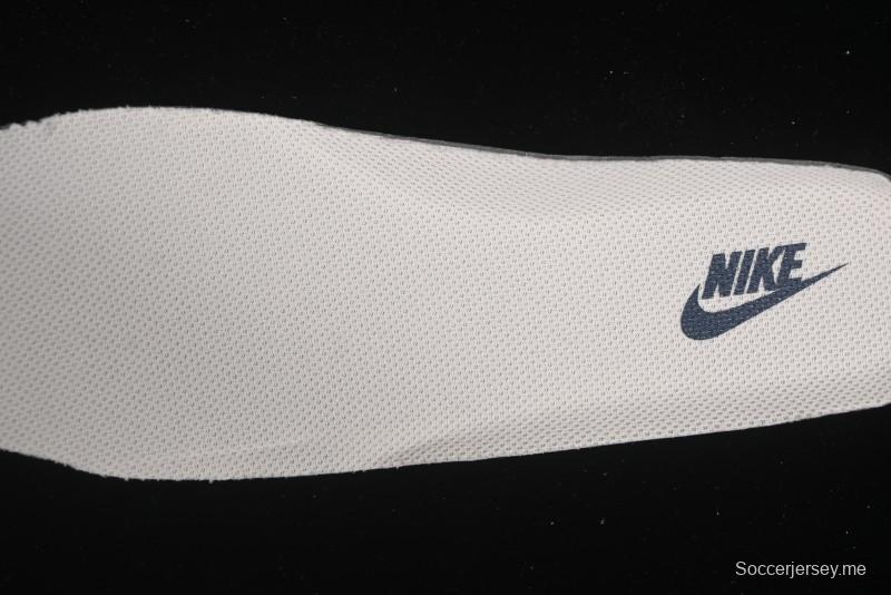 حذاء نايك اير فورس 1 '07 المنخفض من نايكي، حذاء رياضي كاجوال بتعاون غوتشي باللون الفضي - XS1958-546