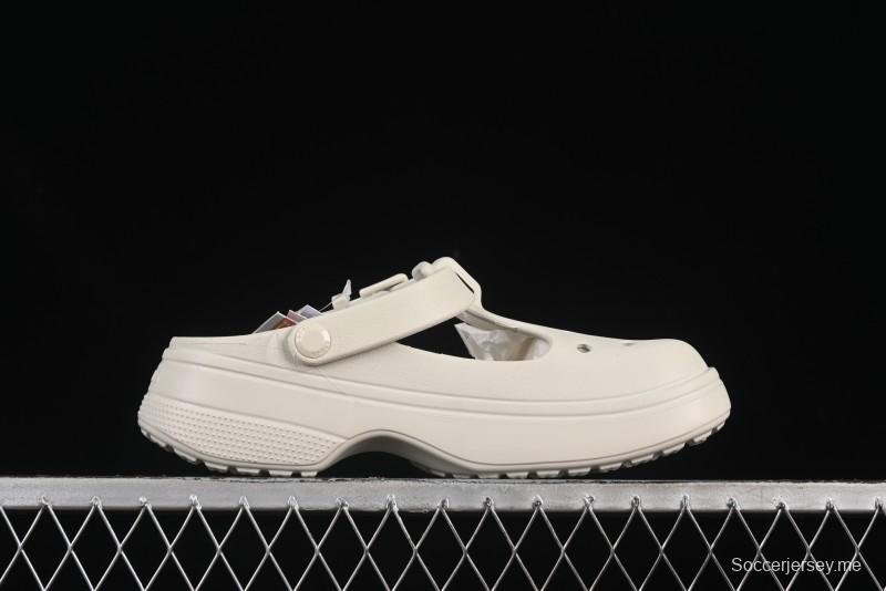 صنادل كروكس ماري جين كلاسيك كلاسيك كلاوج شاطئي بسيط من كروكس - B.D4