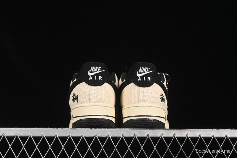 حذاء نايك اير فورس 1 '07 منخفض من نايك ستاسي كولابوريشن ستاسي كولابوريشن قنب منخفض القمة - XX3168-153