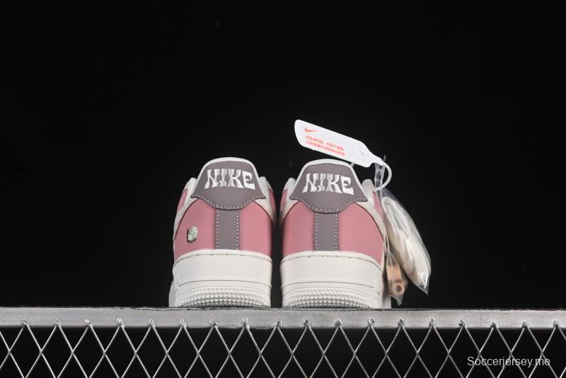 حذاء رياضي نايك اير فورس 1'07 منخفض كاجوال مع وسادة هوائية كاملة الطول - IB8874-111