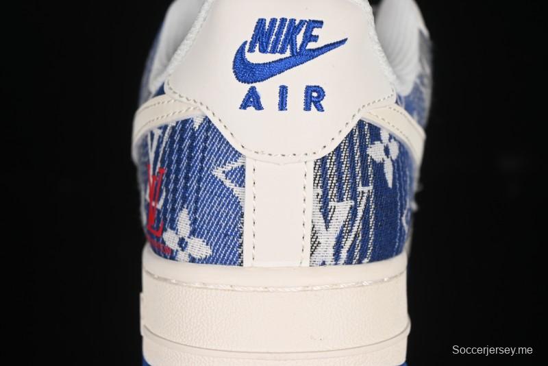 حذاء نايك اير فورس 1 '07 منخفض من نايك ستاسي كولاج بالتعاون مع ستاسي سنيكرز دنيم متدرج - XS1958-586