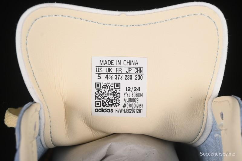 حذاء أديداس اورجينال جازيل كاجوال داخلي ريترو بتصميم مضاد للانزلاق ومقاوم للاهتراء - JR8029