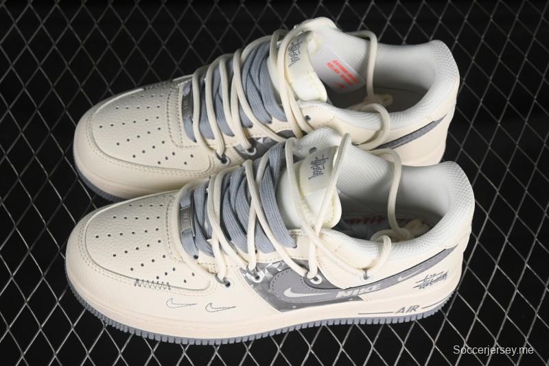 حذاء نايك اير فورس 1 '07 منخفض من نايك اير فورس 1 '07 منخفض من ستوسي كولابوريشن رمادي ماسي برباط رمادي كاجوال - DM686868-072