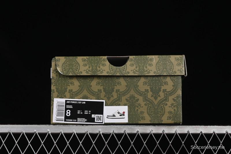 حذاء نايك اير فورس 1'07 المنخفض من نايك اير فورس 1'07 تعاون غوتشي حذاء رياضي كاجوال رمادي اللون بنقشة الرباط - YX5066-319