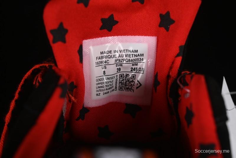 حذاء رياضي كاجوال برقبة منخفضة بنجمة واحدة من كونفرس بتصميم كاجوال بتعاون هالو كيتي - نجمة وردية وعقدة مطرزة - 163904C