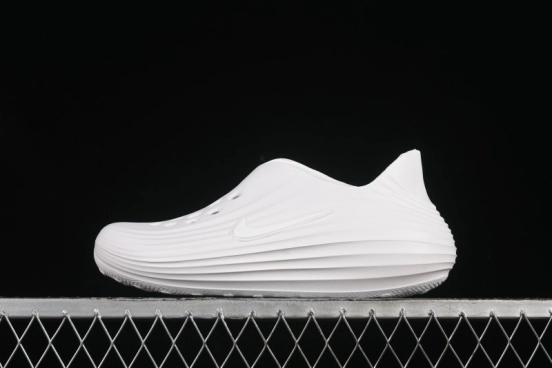 صندل نايك رياكت إكس ريجوفن8 الصيفي مع رغوة رياكت إكس فائقة النعومة لراحة طوال اليوم - HV5060-101