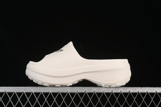 أديداس أديفوم أديفوم ستان سميث شريحة الشيف ستان سميث - JI2765