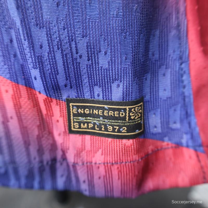 إصدار اللاعبين 25/26 قميص نادي برشلونة أزرق بخطوط حمراء قطرية