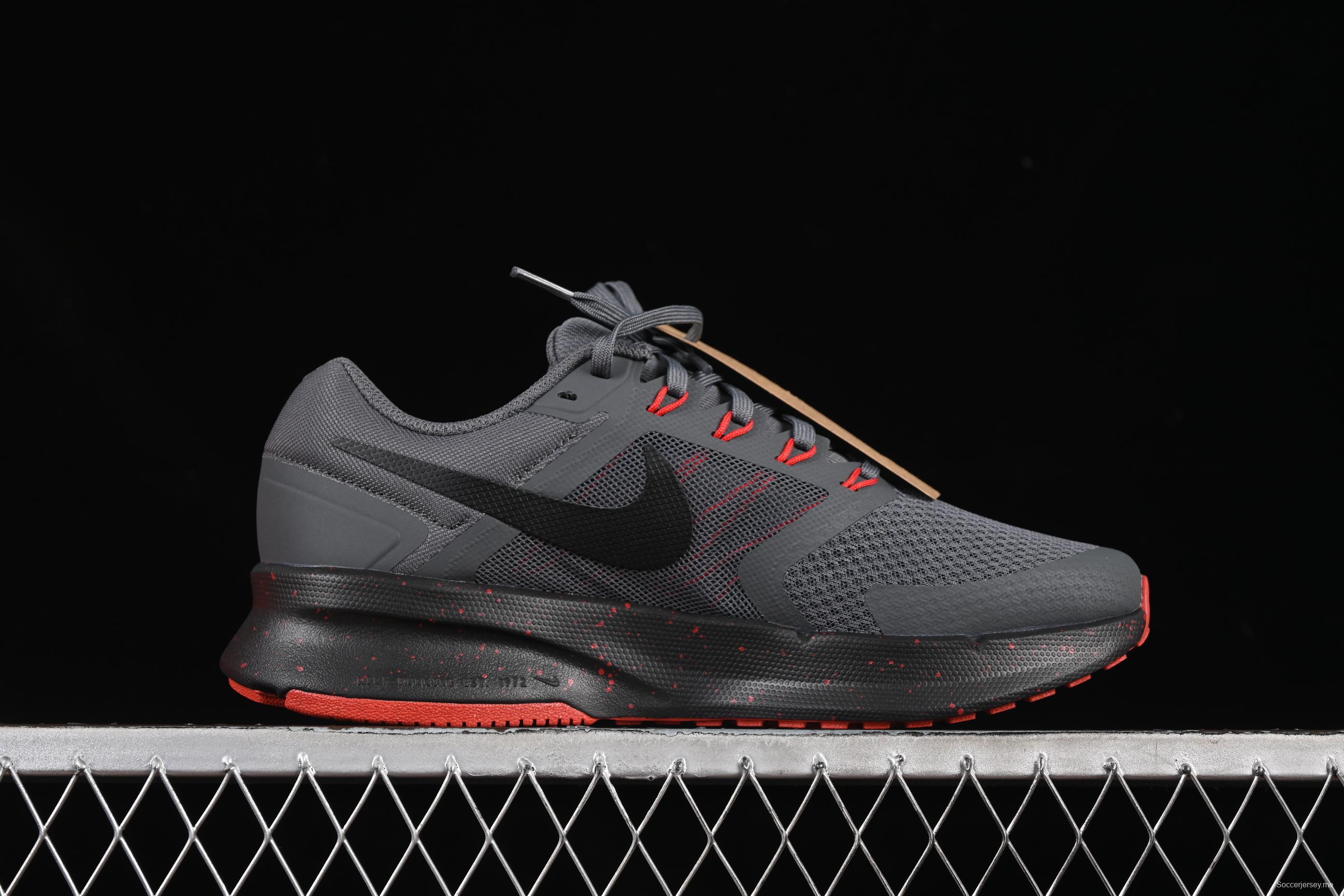 حذاء الجري رن سويفت 3 من نايك رن سويفت 3 الشبكي المبطن القابل للتنفس - IB3972-021