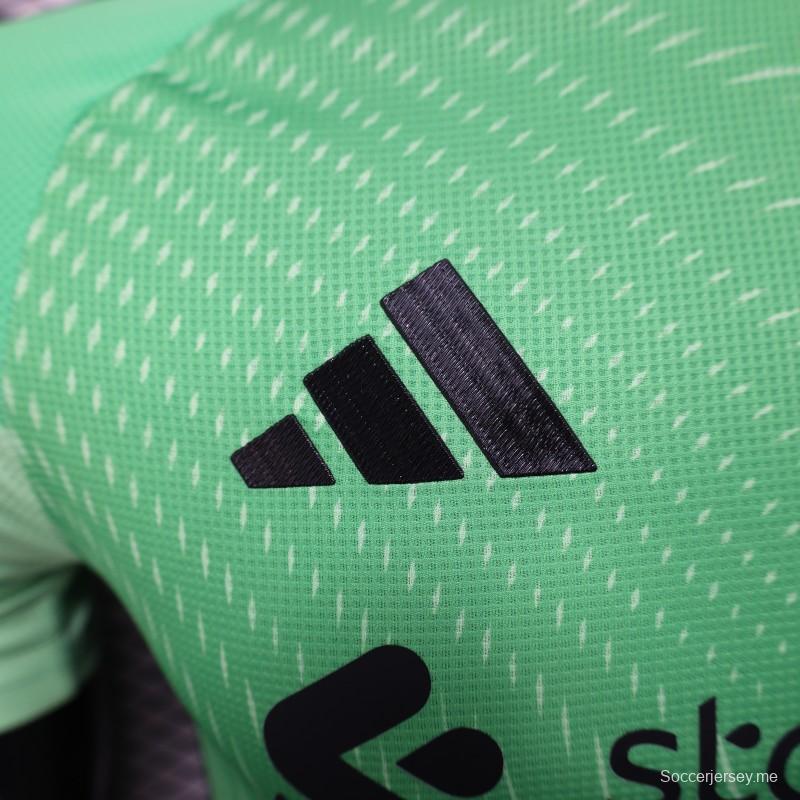 إصدار اللاعب 25/26 قميص حارس مرمى ليفربول الأخضر 25/26