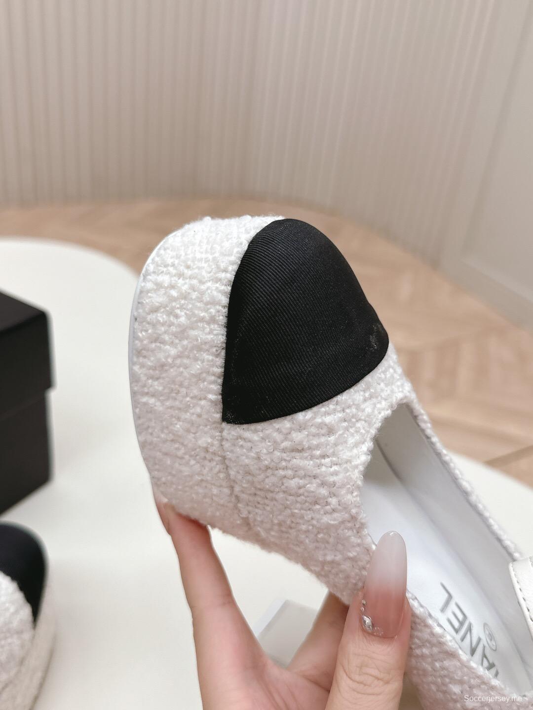 2025 Women Chanel White Black Tweed Platform High Heels