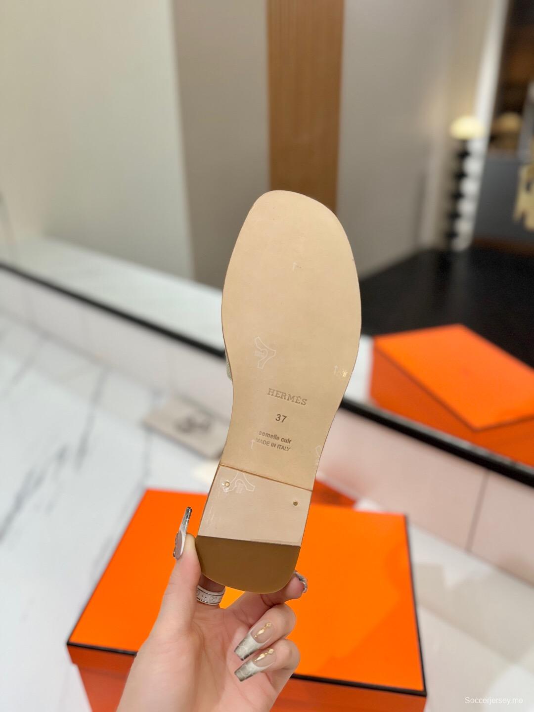 2025 Women Hermès Beige Leather Slippers