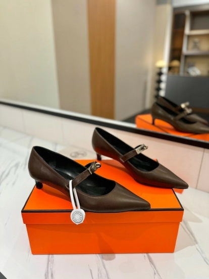 2025 Women Hermès Brown Leather Mary Jane 4cm Heel KFY00330