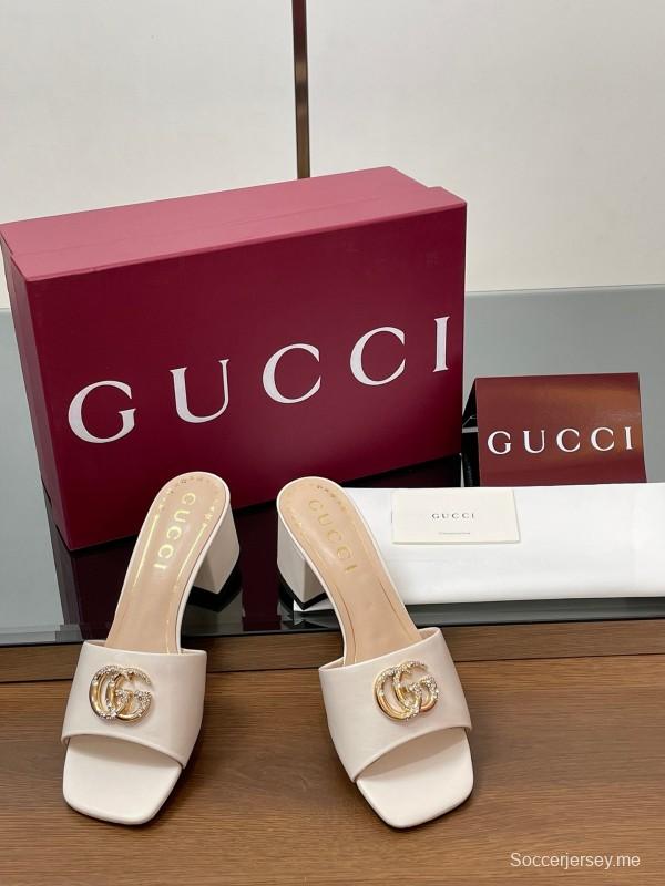 2025 Women Gucci Beige Leather Block Heel Sandals GG Crystal Buckle LY00280