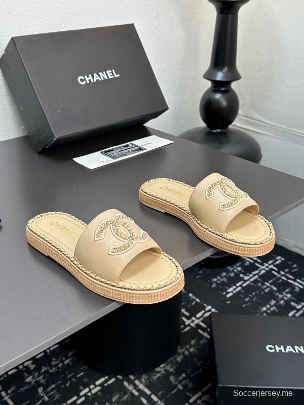 2025 Slippers Chanel Beige Leather Slippers