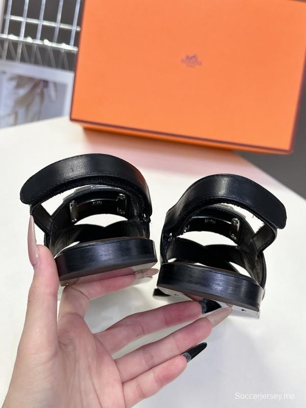 2025 Women Hermès Black Leather Sandals Metal Buckle KFY00300