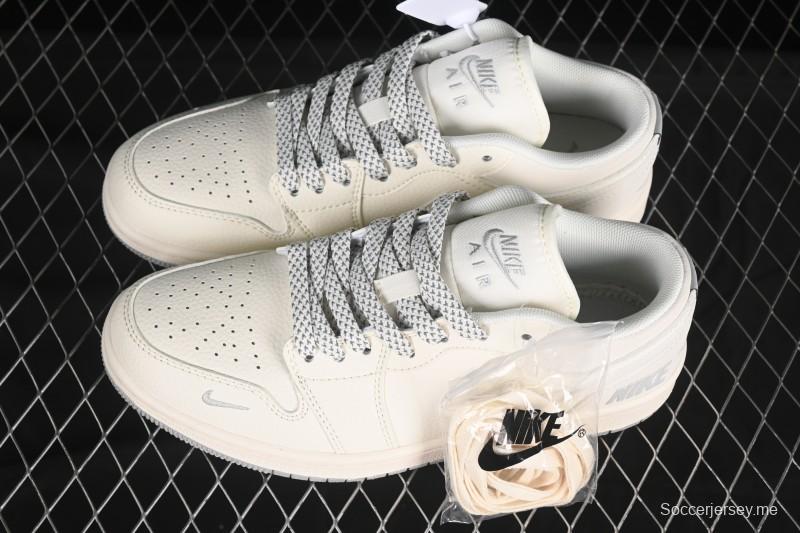 حذاء كرة السلة نايك اير جوردان 1 ريترو منخفض من نايك - XX3168-187