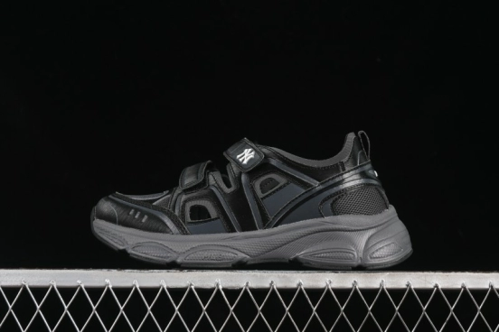 صندل كاجوال صيفي كاجوال من نيويورك يانكيز MLB Ace Runner Mask Jane صندل كاجوال صيفي - 3ASDACE5350BKS