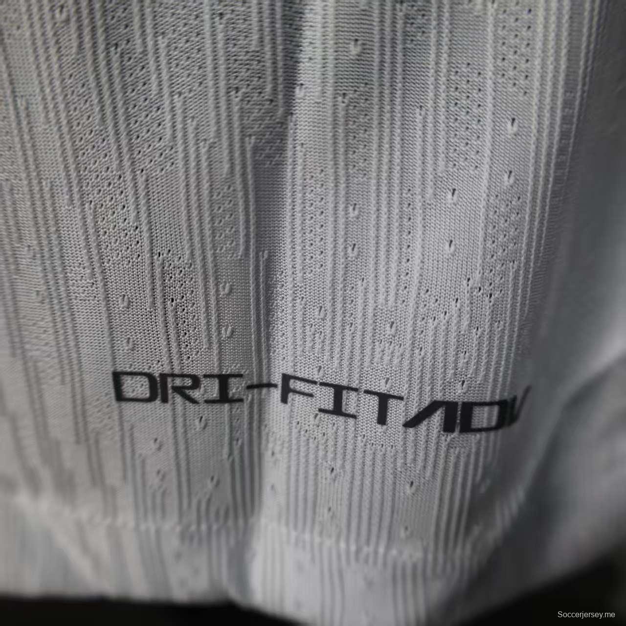 إصدار اللاعب 2025 قميص بأكمام طويلة الأكمام من إنجلترا 2025