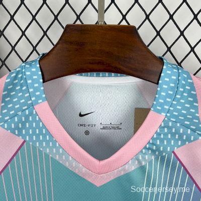 2025/26 باريس سان جيرمان باريس سان جيرمان باريس سان جيرمان إصدار خاص أزرق