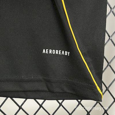 2025/26 قميص ريال مدريد 2025/26 إصدار خاص باللونين الأسود والأصفر