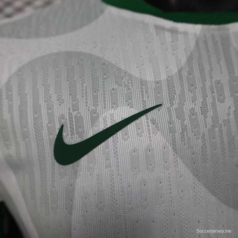 إصدار اللاعب 25/26 قميص سبورتينج لشبونة خارج أرضه