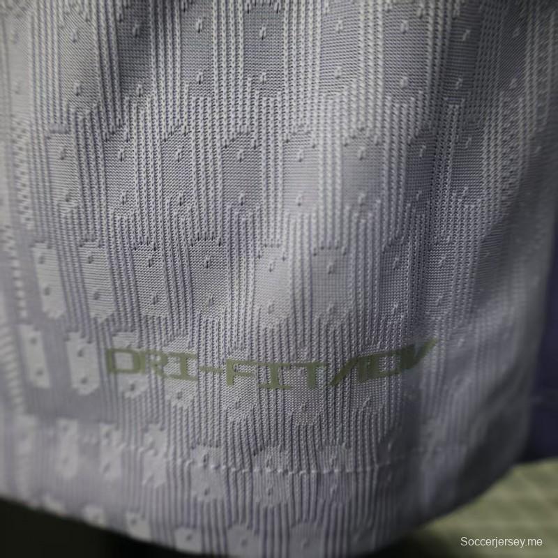 إصدار اللاعب 25/26 قميص فريق برايتون هوف ألبيون خارج أرضه