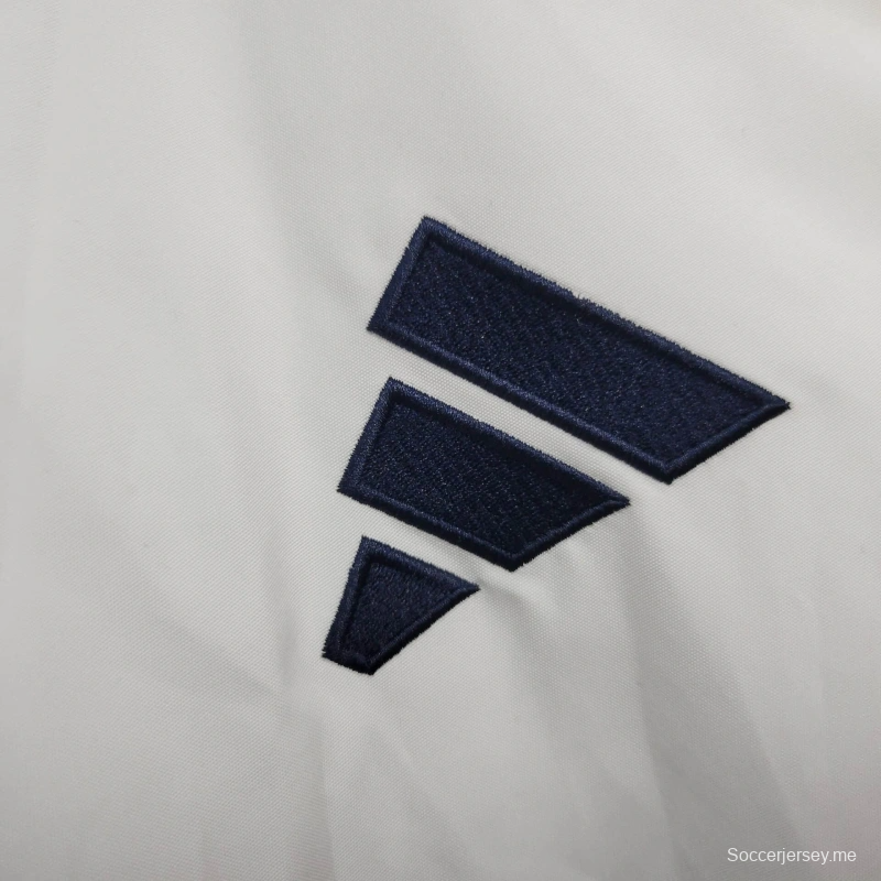 25/26 جاكيت مانشستر يونايتد سترة واقية من الرياح أبيض اللون