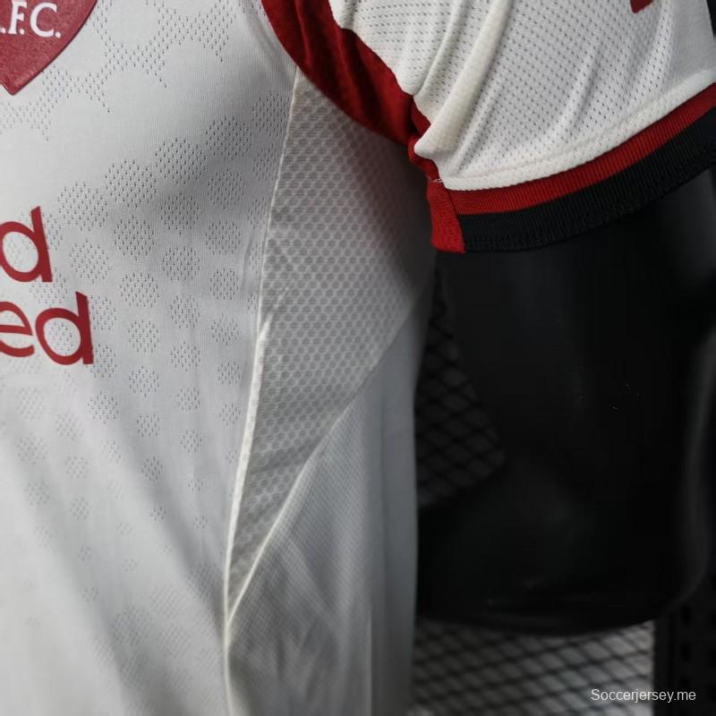 إصدار اللاعب 25/26 قميص ليفربول خارج أرضه